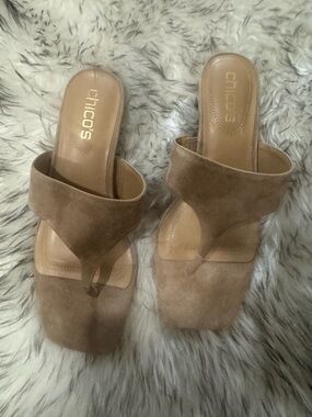 Chico's Taupe Suede Slip-On Thong Mules